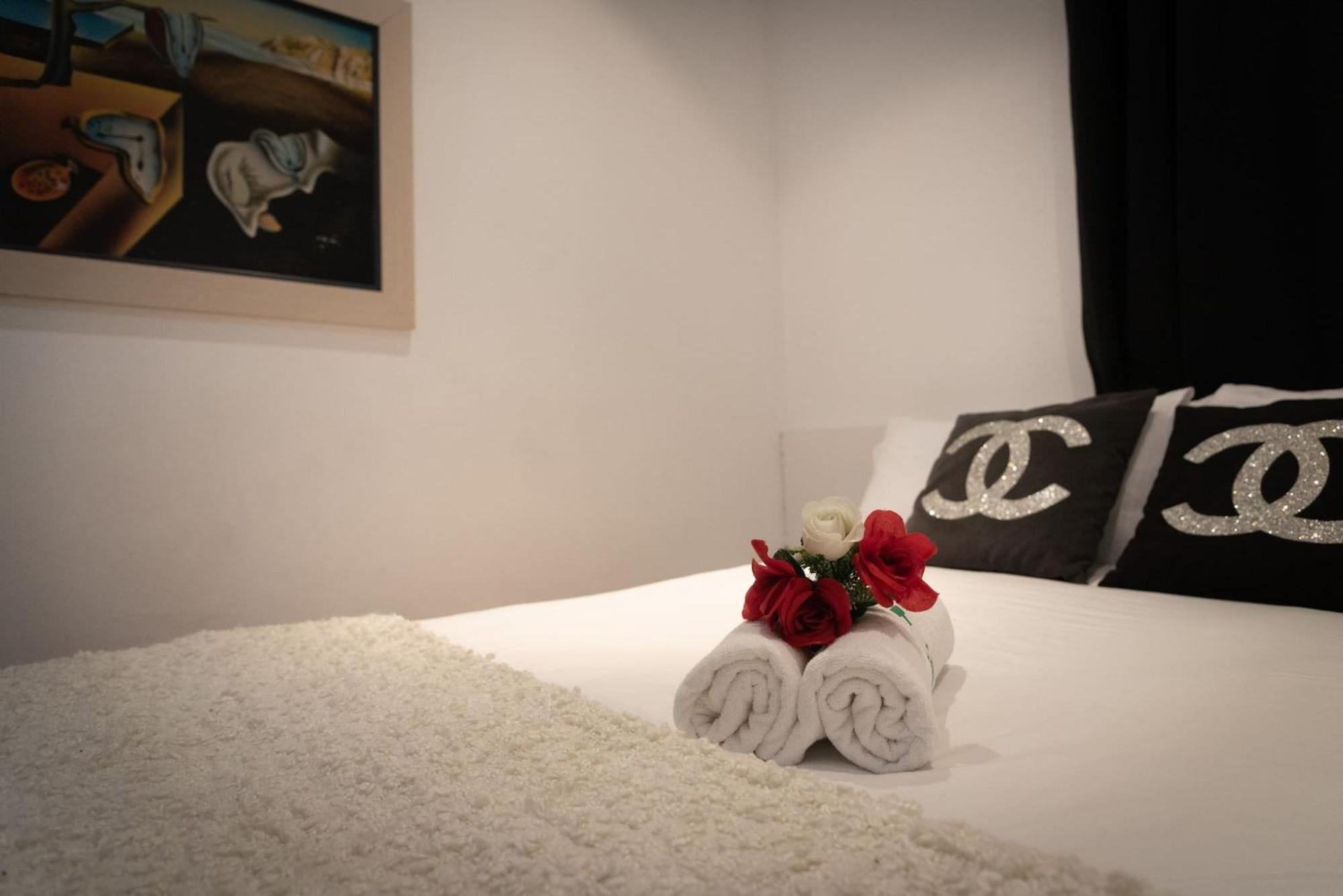 Apartamentos Day Madrid San Antonio Centro Gran Via Sol Malasana Eksteriør bilde