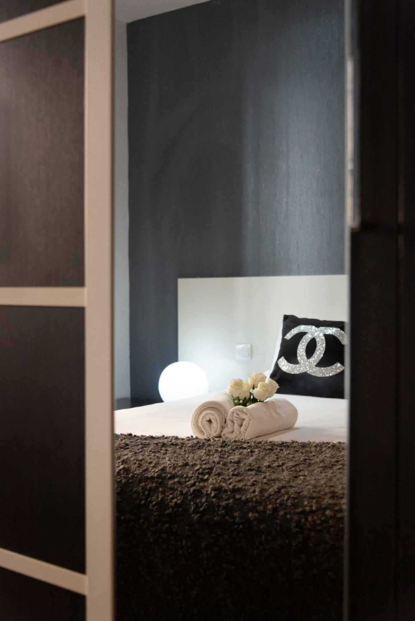 Apartamentos Day Madrid San Antonio Centro Gran Via Sol Malasana Eksteriør bilde