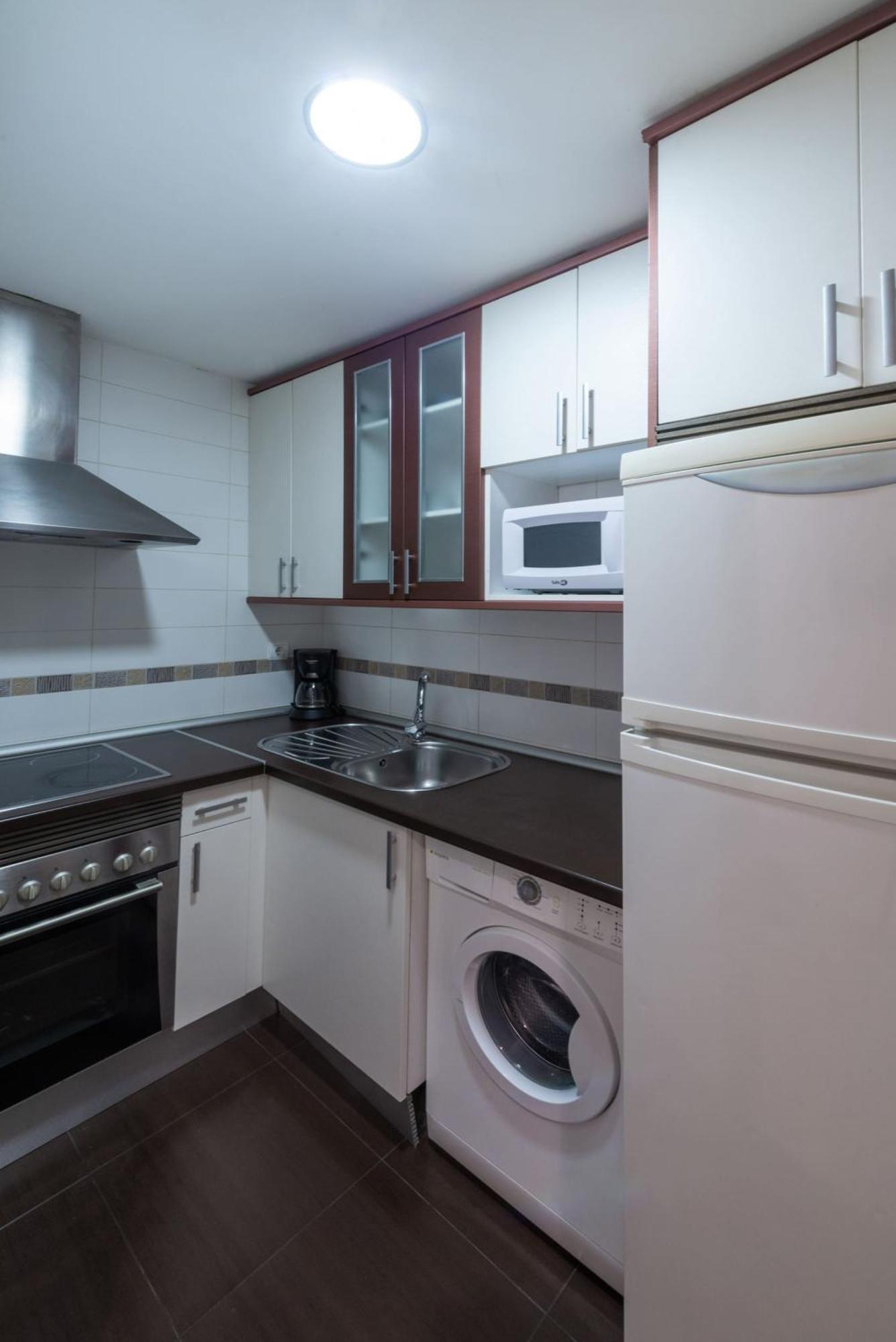 Apartamentos Day Madrid San Antonio Centro Gran Via Sol Malasana Eksteriør bilde