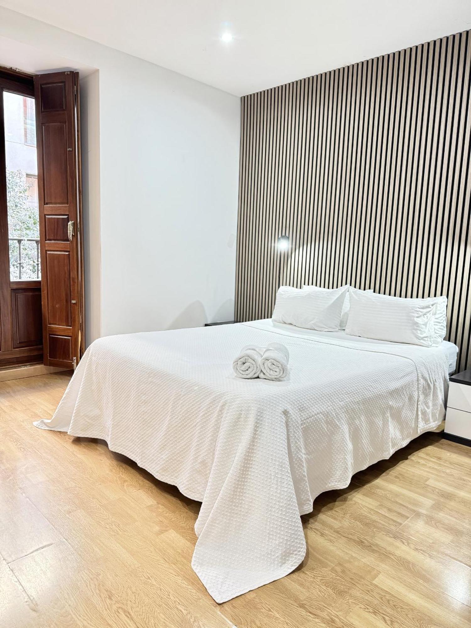 Apartamentos Day Madrid San Antonio Centro Gran Via Sol Malasana Eksteriør bilde